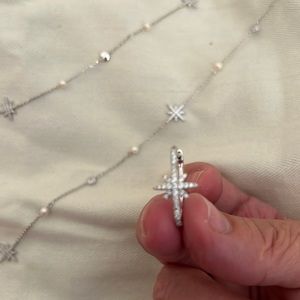 Brand New Ladies Sterling Silver Snowflake Crystal Earrings